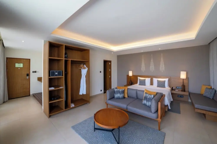Standard Double Suite