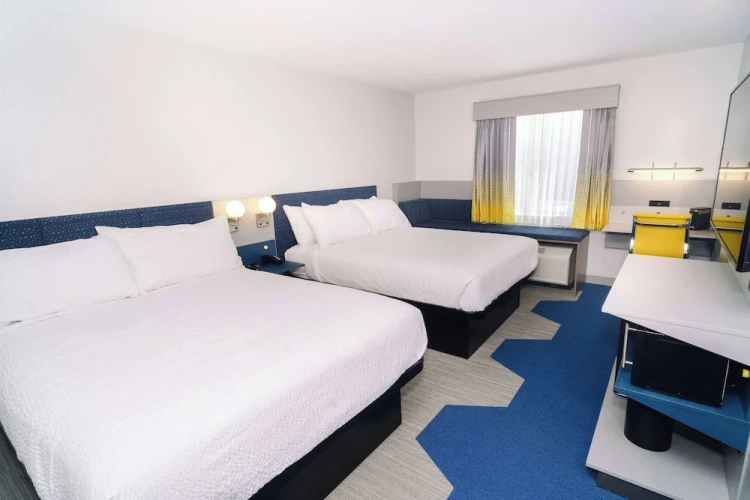 Standard Quadruple room