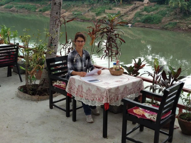 Ban Lakkham River View