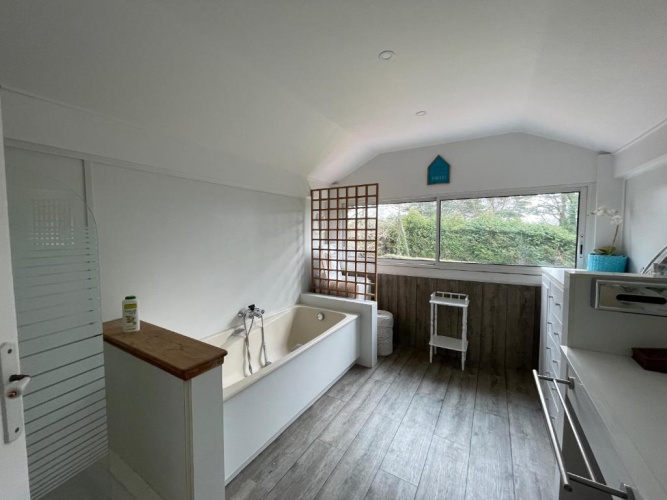 3 Bedrooms Cottage