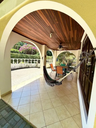 2 Bedrooms Deluxe Suite with garden view