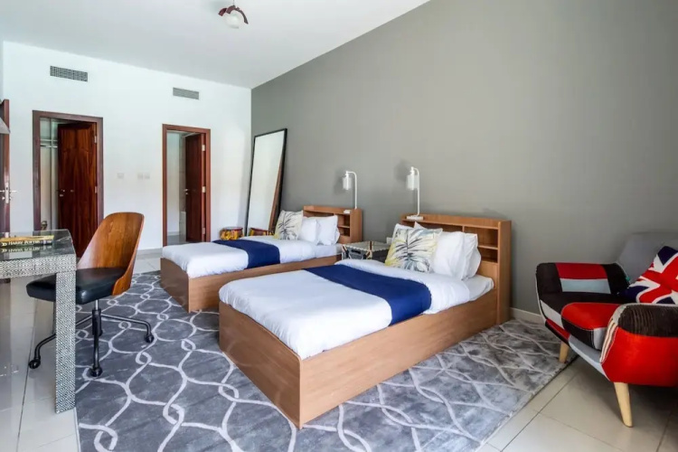 Spectacular 2BR in Upscale Burj Khalifa District
