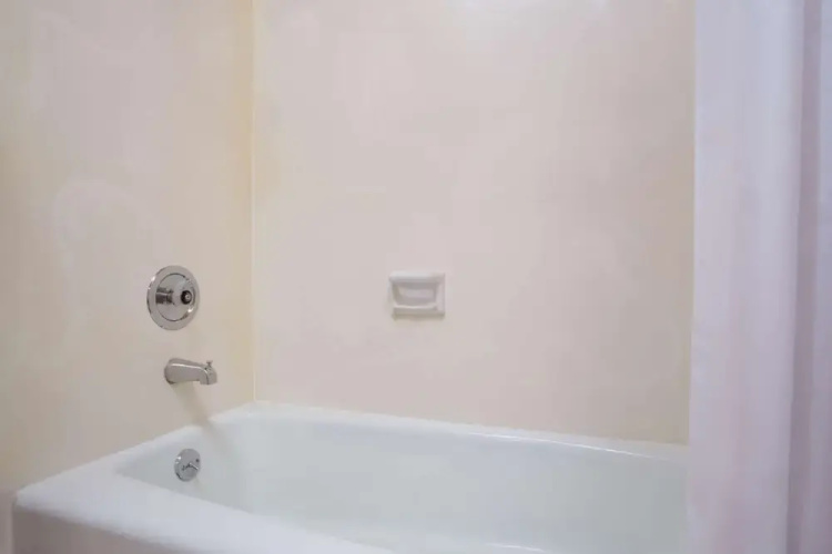 Howard Johnson Inn - Brigham City