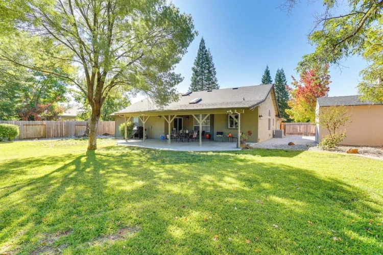 4 Bedrooms Cottage