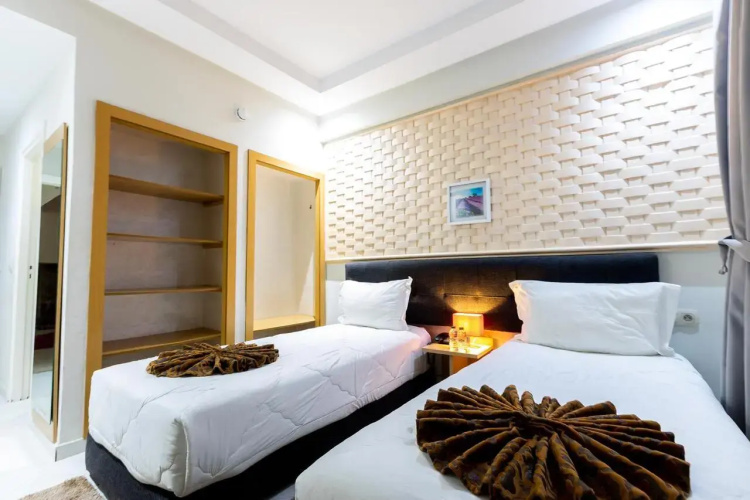 Hospitality Inn
