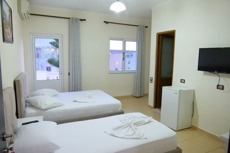 Hotel Rixhi