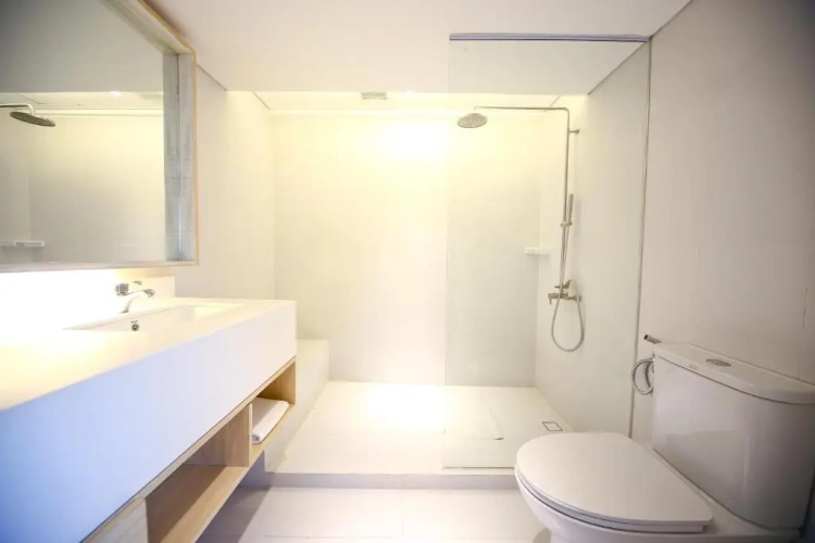 Suite with bay view