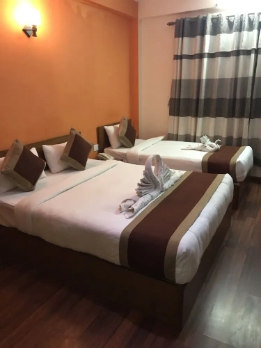 Standard Triple room