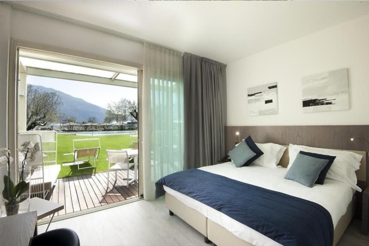 Standard Double room with garden view