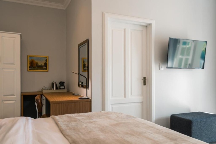 Standard Double room with garden view