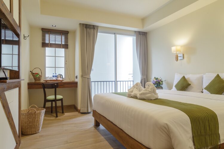 Le Charcoa HotelOver view