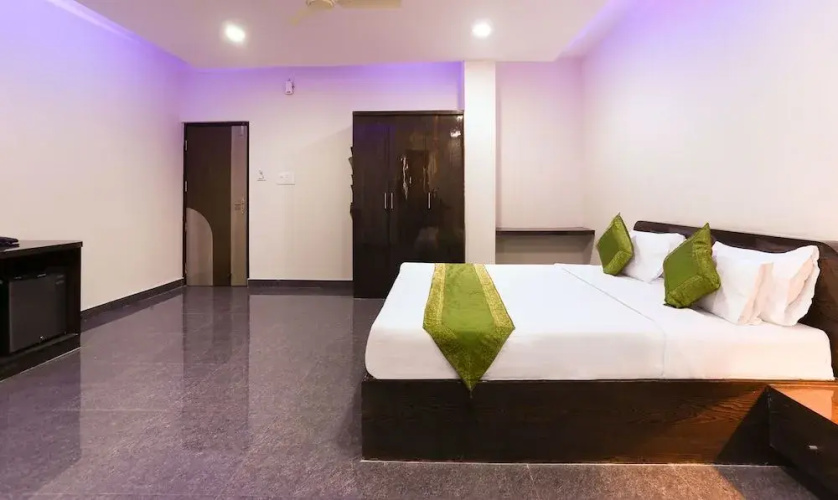 Treebo Manasa Residency