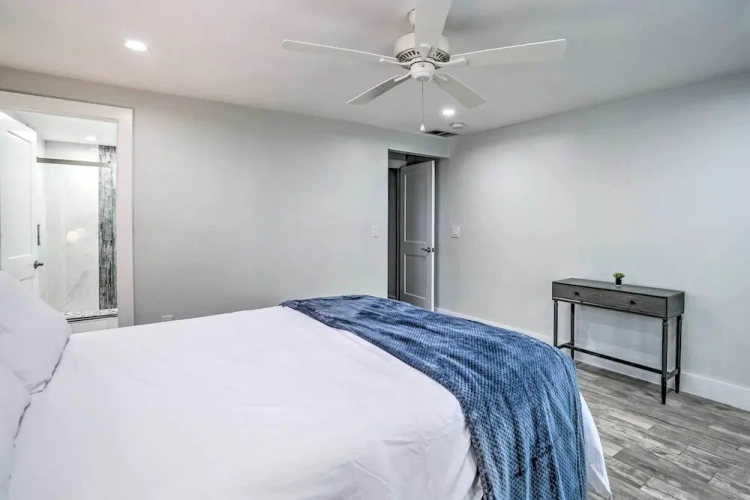 2 Bedrooms Cottage