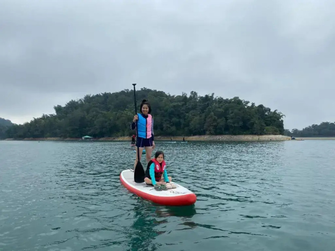 Sun Moon Lake Rainbow SUP Hostel