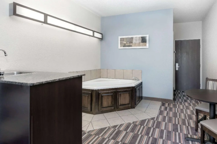 Deluxe Double Suite
