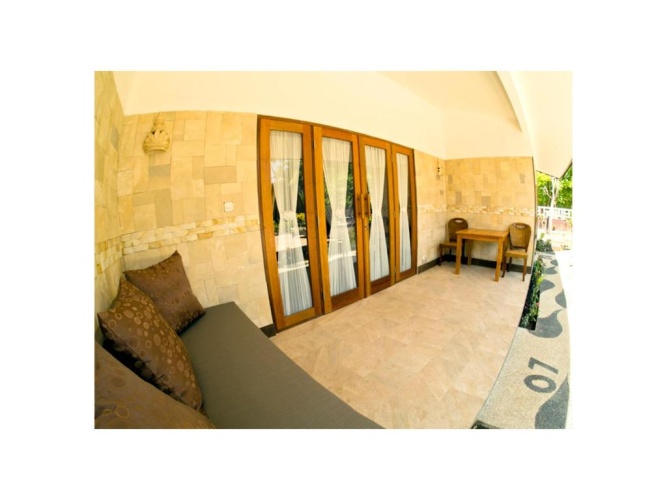 Standard Triple room with balcony