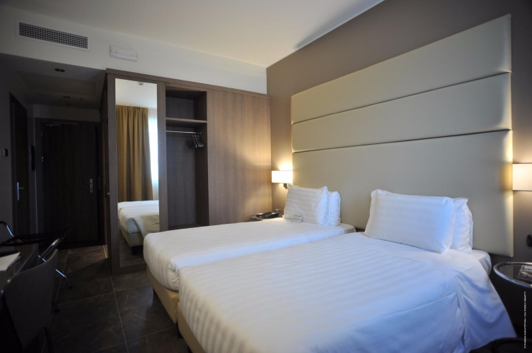 Klima Hotel Milano Fiere photo 7