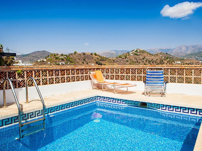 Villa Laura 33244
