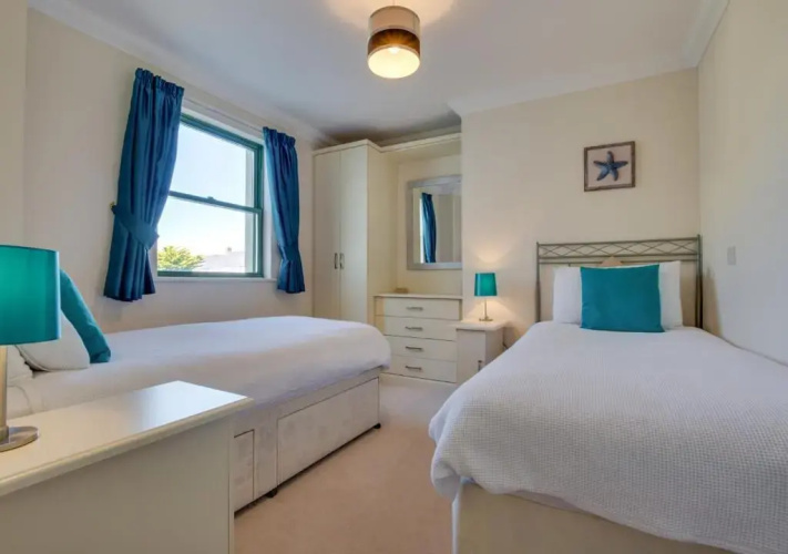 32 St Brides Bay View Apts