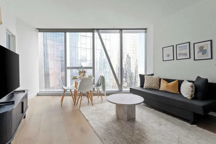 A Lux 2BR Apt Right Opposite Southern Cross