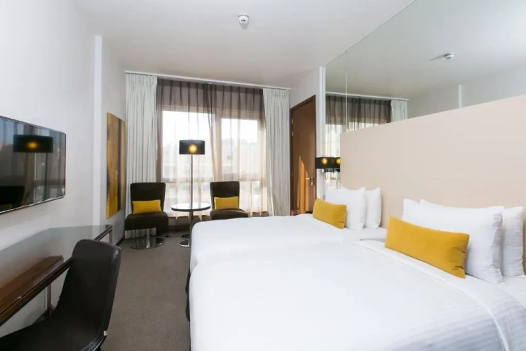 Centro Twin room