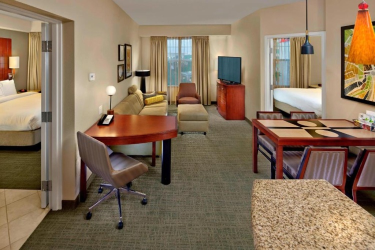 2 Bedrooms Suite