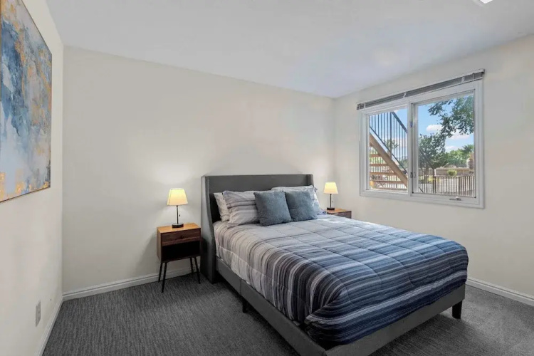 Cozy Condo - Stay for 9