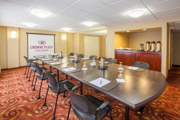 Crowne Plaza Englewood photo 18