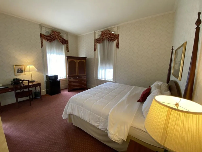 General Morgan Inn