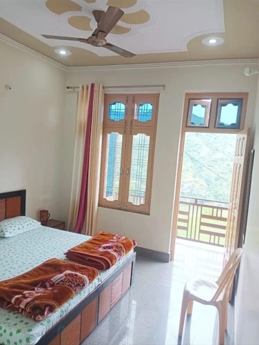 Classic Double room with balcony and with mountain view
