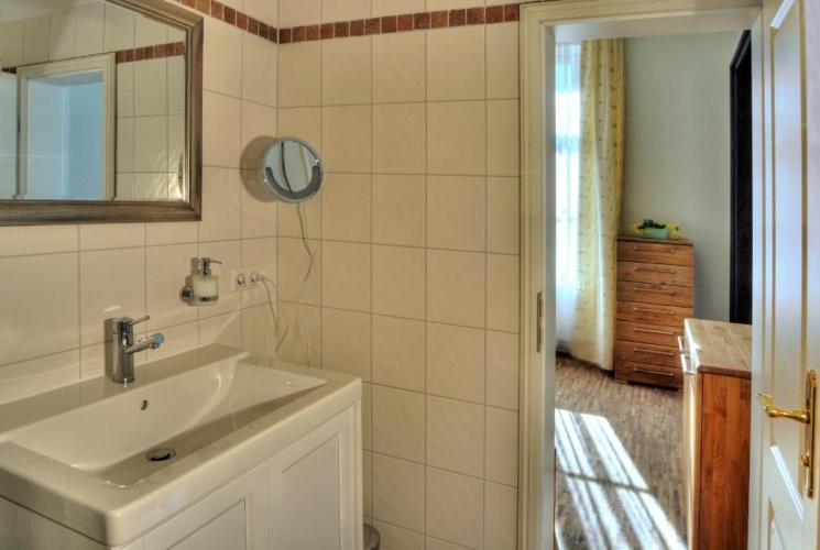 1 Bedroom Double Apartment