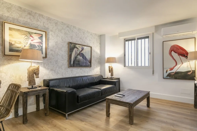 2 Bedrooms Quintuple Apartment