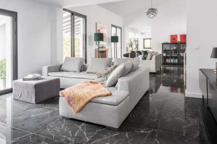 Magnificent And Modern Decorated Villa