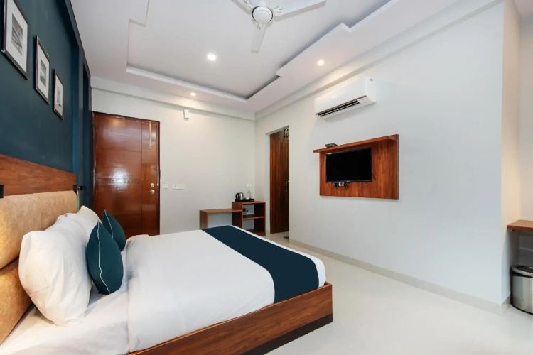 SilverKey Executive Stays 45859 MKM Market