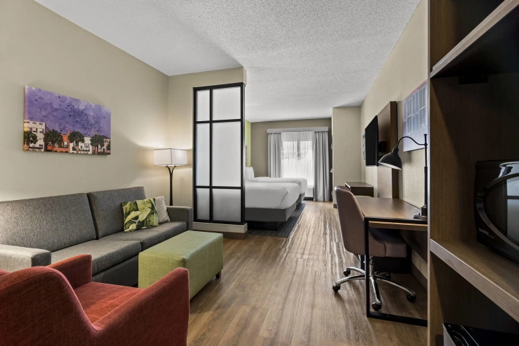 Quadruple Suite