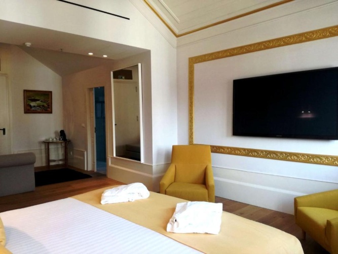 Double Suite