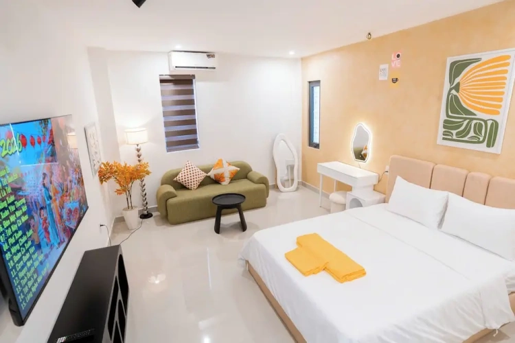 Deluxe Double room with city view