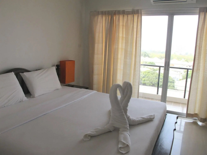 Chatkaew Hill & Residence