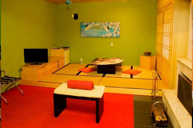 Hotel Paradies