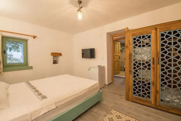 Kaya Guest House