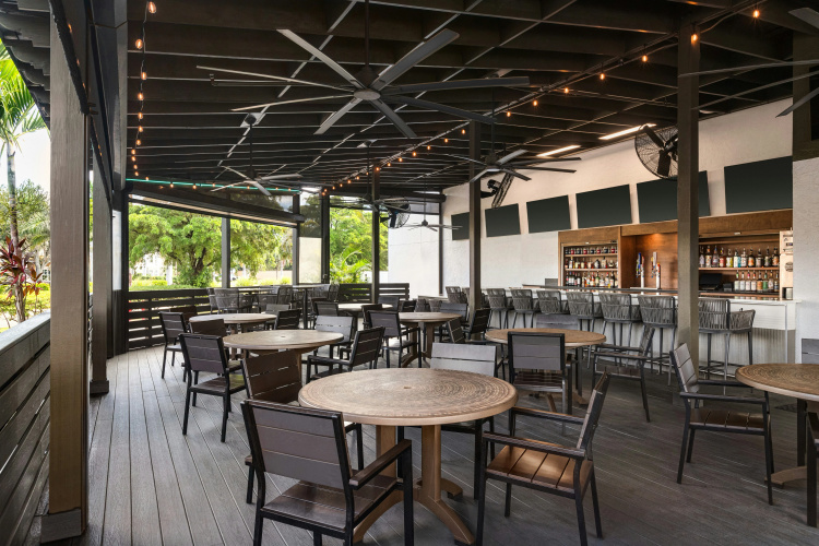 Doubletree By Hilton Fort Myers At Bell Towershops photo 31
