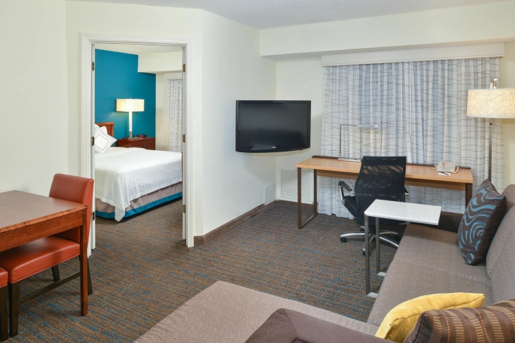 1 Bedroom Suite