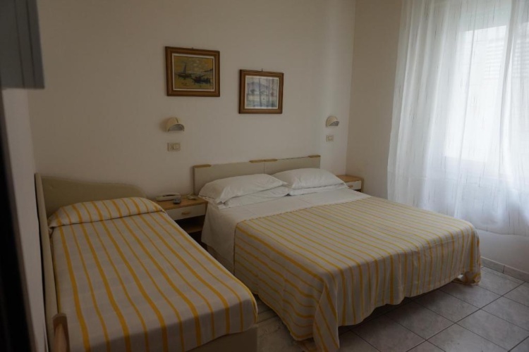 Standard Quadruple room