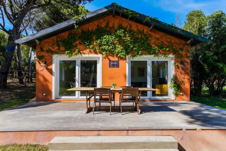 2 Bedrooms Villa