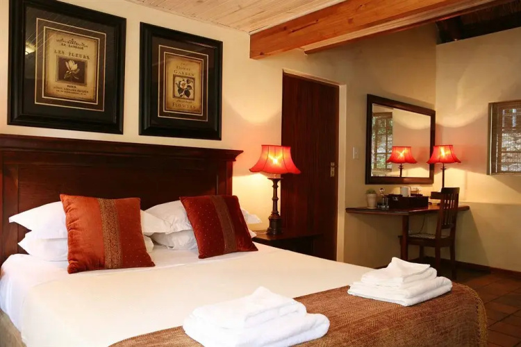 Palms Wilderness Retreat