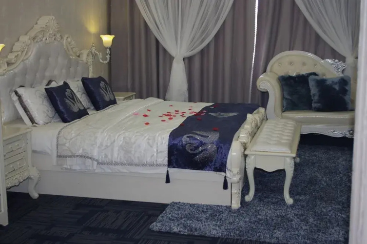 Love Guest House
