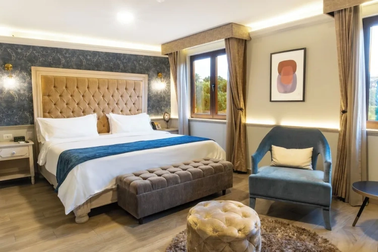 Double Suite Cathedral View
