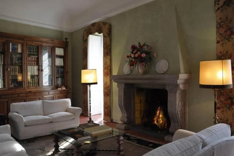 Villa La Vescogna, Historic House with Pool