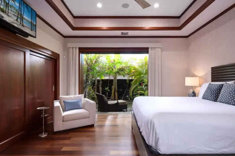 Kolea Kai Villa 8 by KBM