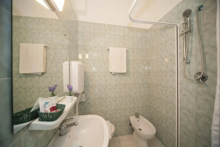 Eliseo Budget Hotel
